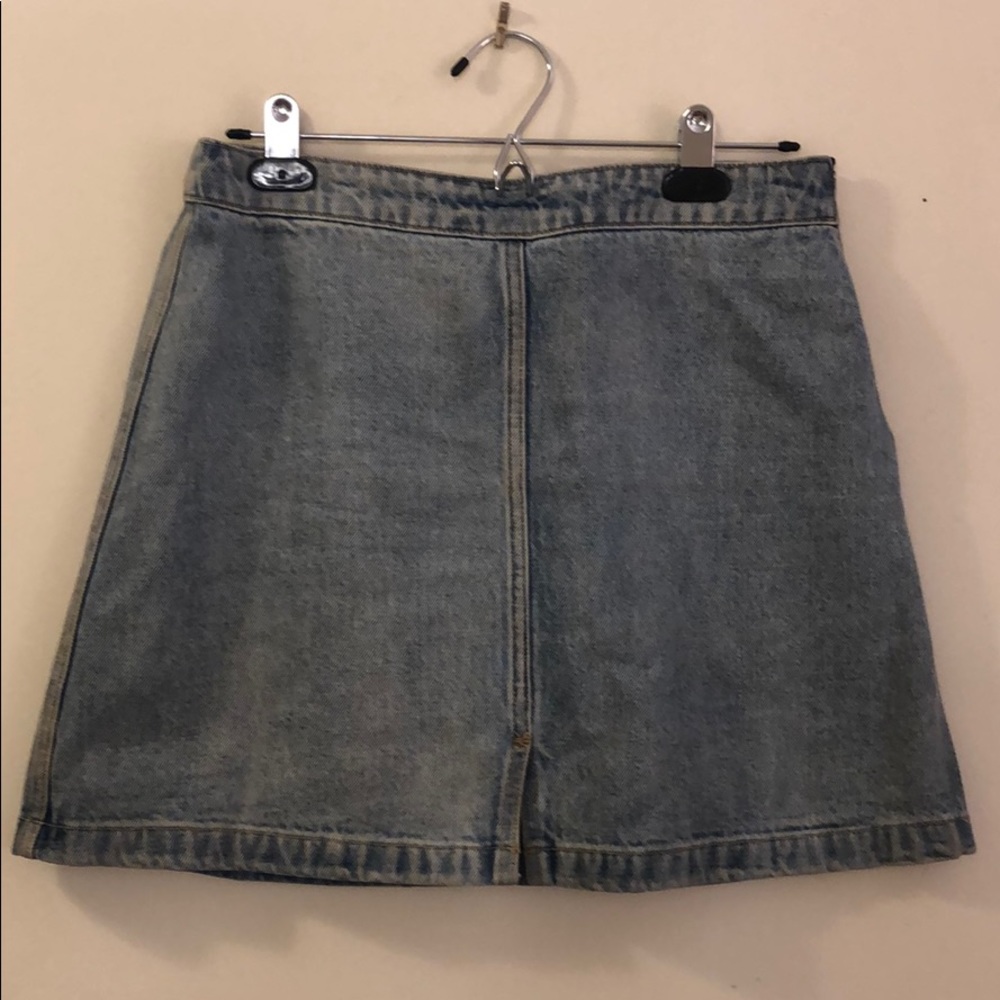 Light denim skirt with side zip